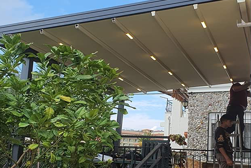 Cafe  Pergole Tente